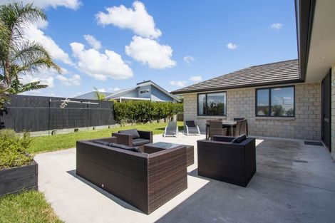 Photo of property in 3 Lakeside Terrace, Omokoroa, 3114