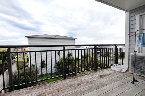 Photo of property in 21 Joseph Street, Flat Bush, Auckland, 2019