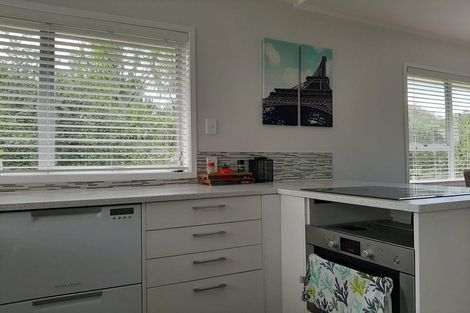 Photo of property in 1/61 Mcclintock Road, Massey, Auckland, 0614