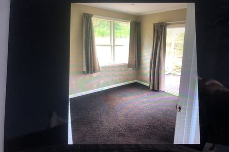 Photo of property in 15 Waitakere Road, Waitakere, Auckland, 0816