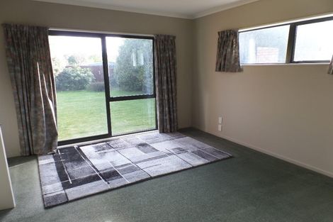 Photo of property in 16 Kohi Drive, Parklands, Christchurch, 8083
