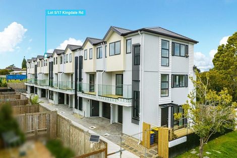 Photo of property in 1/17 Kingdale Road, Henderson, Auckland, 0610