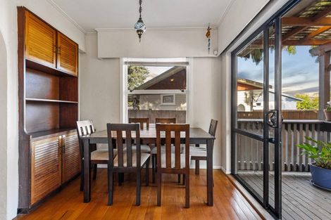 Photo of property in 77 Glen Marine Parade, Glendene, Auckland, 0602