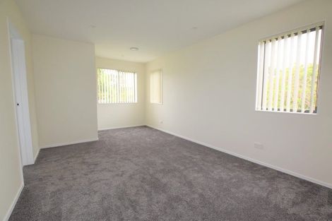 Photo of property in 71a Fruitvale Road, New Lynn, Auckland, 0600
