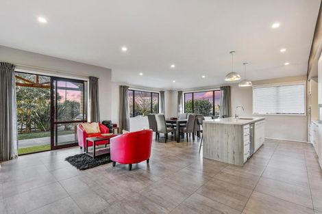 Photo of property in 2 Jessie Rise, Riverhead, 0820