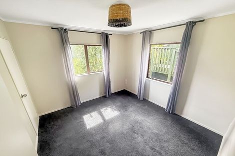 Photo of property in 111 Woodman Drive, Tawa, Wellington, 5028