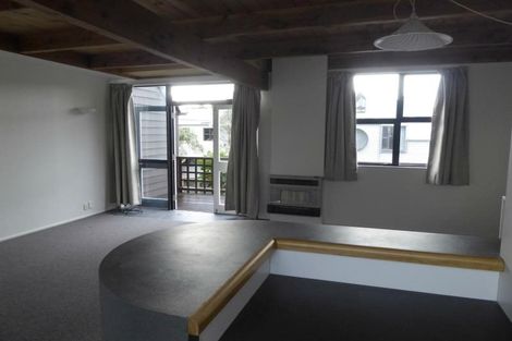 Photo of property in 80u2 Hobson Street, Thorndon, Wellington, 6011