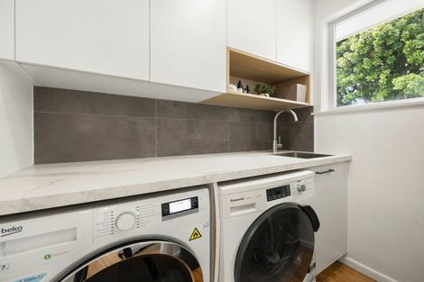 Photo of property in 3 Seamer Place, St Andrews, Hamilton, 3200