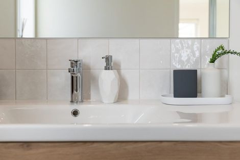 Photo of property in 1 One Haruru Street, Cambridge, 3493