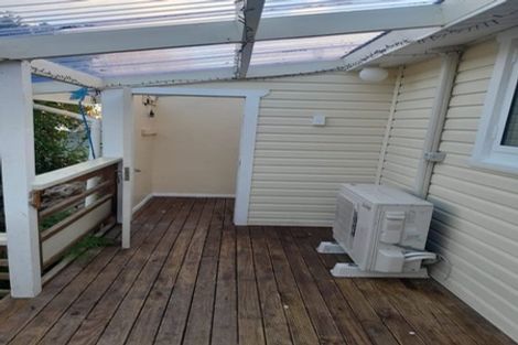 Photo of property in 10 Churchill Crescent, Foxton, 4814