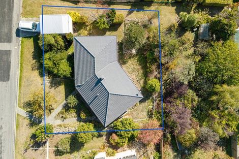 Photo of property in 34 Branxholm Street, Roxburgh, 9500