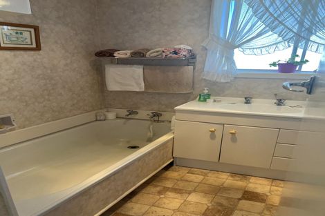 Photo of property in 1 Maple Avenue, Dinsdale, Hamilton, 3204