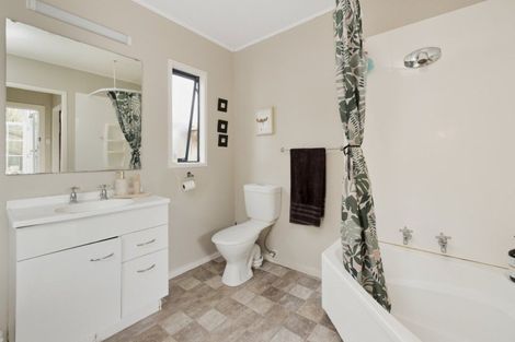 Photo of property in 16 Little Waihi Road, Maketu, 3189