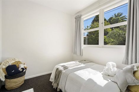 Photo of property in 132 Lancaster Road, Beach Haven, Auckland, 0626