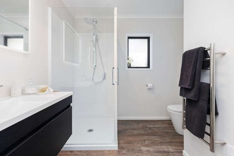 Photo of property in 116a Racecourse Road, Waiuku, 2123