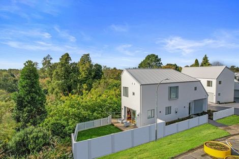 Photo of property in 24u1 Pickering Crescent, Chedworth, Hamilton, 3210