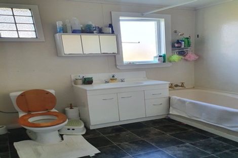 Photo of property in 133 Derby Street, Westport, 7825