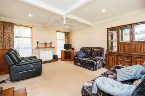 Photo of property in 8 Gregory Close, Palmerston North, 4414