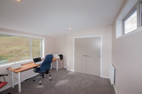 Photo of property in 86 Melksham Drive, Churton Park, Wellington, 6037