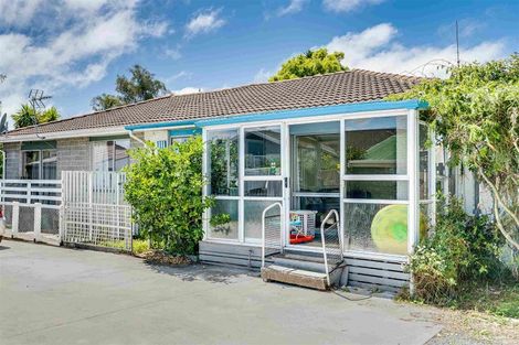 Photo of property in 2/136 Wainoni Road, Avondale, Christchurch, 8061