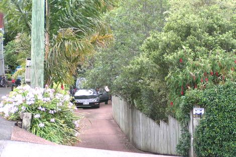 Photo of property in 2/22 Hart Road, Hauraki, Auckland, 0622