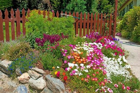 Photo of property in 35 Mountain View Road, Dalefield, Queenstown, 9371