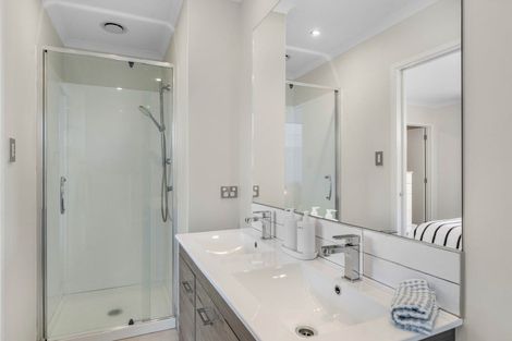 Photo of property in 10 Walter Merton Road, Hobsonville, Auckland, 0616