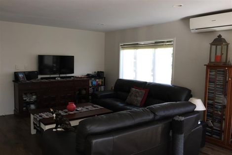 Photo of property in 40 Lyons Avenue, Murrays Bay, Auckland, 0630