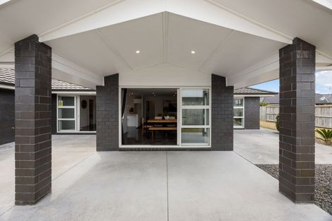 Photo of property in 9 Magellan Rise, Flagstaff, Hamilton, 3210