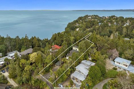 Photo of property in 11 Opou Road, Titirangi, Auckland, 0604
