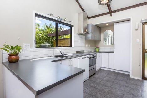 Photo of property in 30f1- Maclean Street, Wallaceville, Upper Hutt, 5018