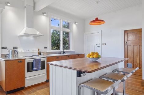 Photo of property in 262 Macandrew Road, Forbury, Dunedin, 9012