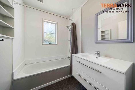 Photo of property in 54 Hartford Crescent, Totara Park, Upper Hutt, 5018