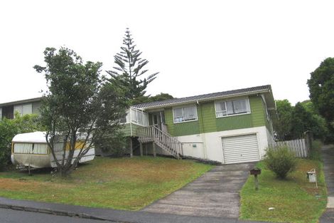 Photo of property in 6 Lavery Place, Sunnynook, Auckland, 0632
