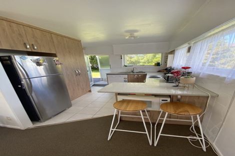 Photo of property in 2/219 Forrest Hill Road, Forrest Hill, Auckland, 0620