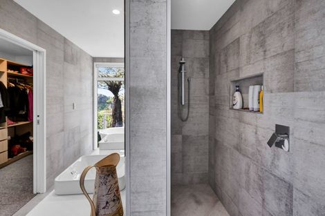 Photo of property in 321b Mangorei Road, Merrilands, New Plymouth, 4312