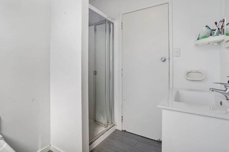 Photo of property in 42 Burbank Avenue, Manurewa, Auckland, 2102