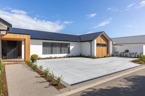 Photo of property in 20b Gordon Street, Glen Avon, New Plymouth, 4312