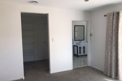 Photo of property in 662a Te Atatu Road, Te Atatu Peninsula, Auckland, 0610