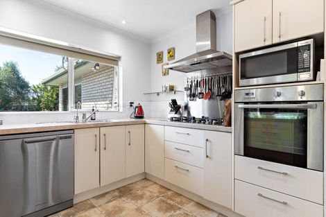 Photo of property in 11a Humphries Street, Greytown, 5712