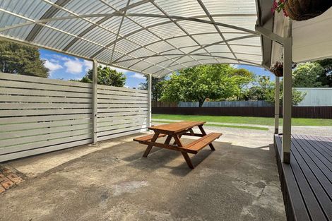 Photo of property in 9 Main Street, Hunterville, 4730