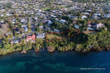 Photo of property in 19 Te Kopua Street, Acacia Bay, Taupo, 3330