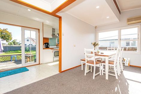 Photo of property in 88 Apollo Parade, Milson, Palmerston North, 4414