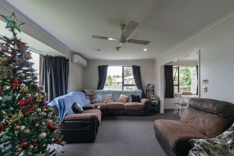 Photo of property in 98 Dixon Road, Glenview, Hamilton, 3206