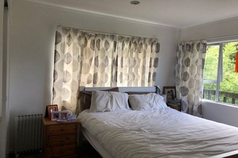 Photo of property in 223 Beach Haven Road, Beach Haven, Auckland, 0626