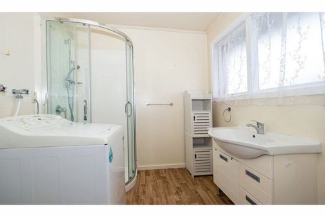 Photo of property in 1-11/94 Avenue Road, West End, Timaru, 7910