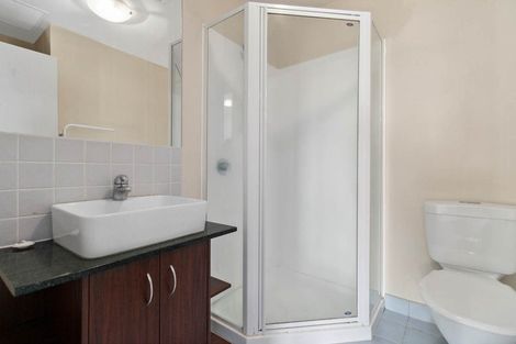 Photo of property in 3b Riverton Drive, Randwick Park, Auckland, 2105
