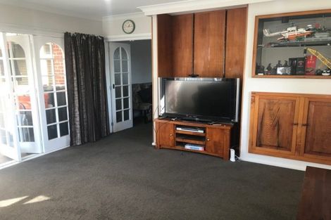 Photo of property in 9 Masham Road, Broomfield, Christchurch, 8042