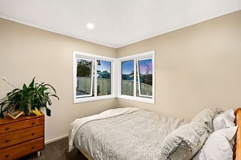 Photo of property in 67 Roberts Road, Te Atatu South, Auckland, 0610