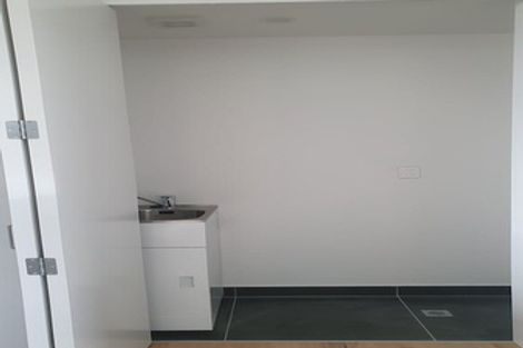 Photo of property in 15/62u Spenmoor Street, Newlands, Wellington, 6037